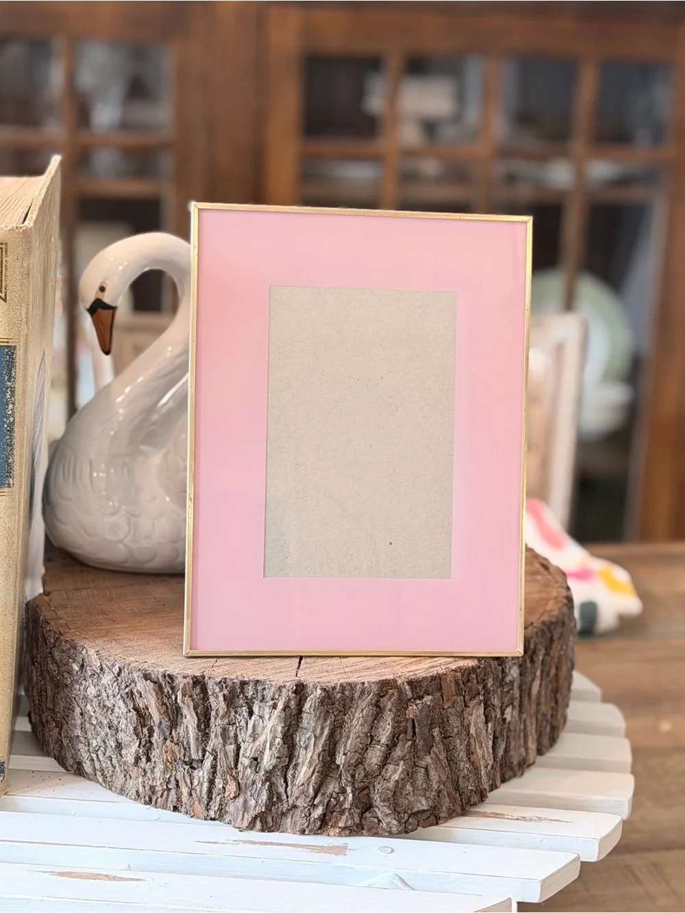 Kenar Home Brass Trimmed Pink Mat Accent Photo Frame. Neutral | Pastel | Coquett